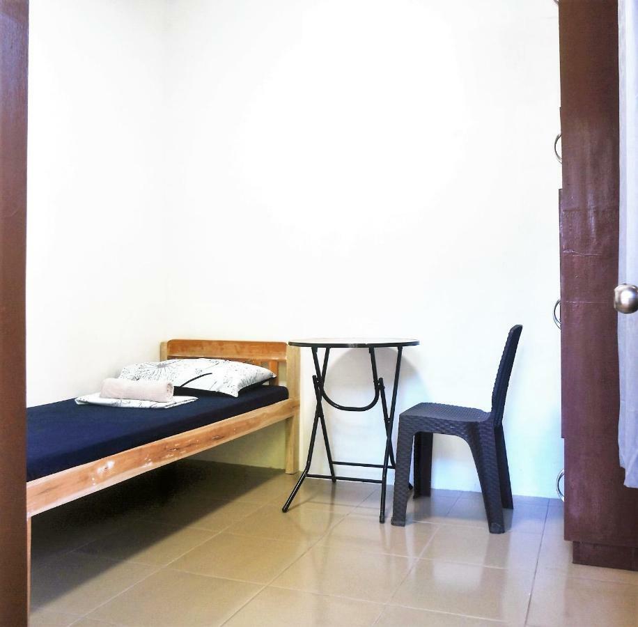 Ese House Hotel Dumaguete City Exterior photo